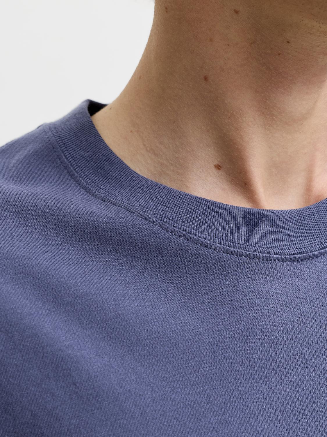 model_shot-detail